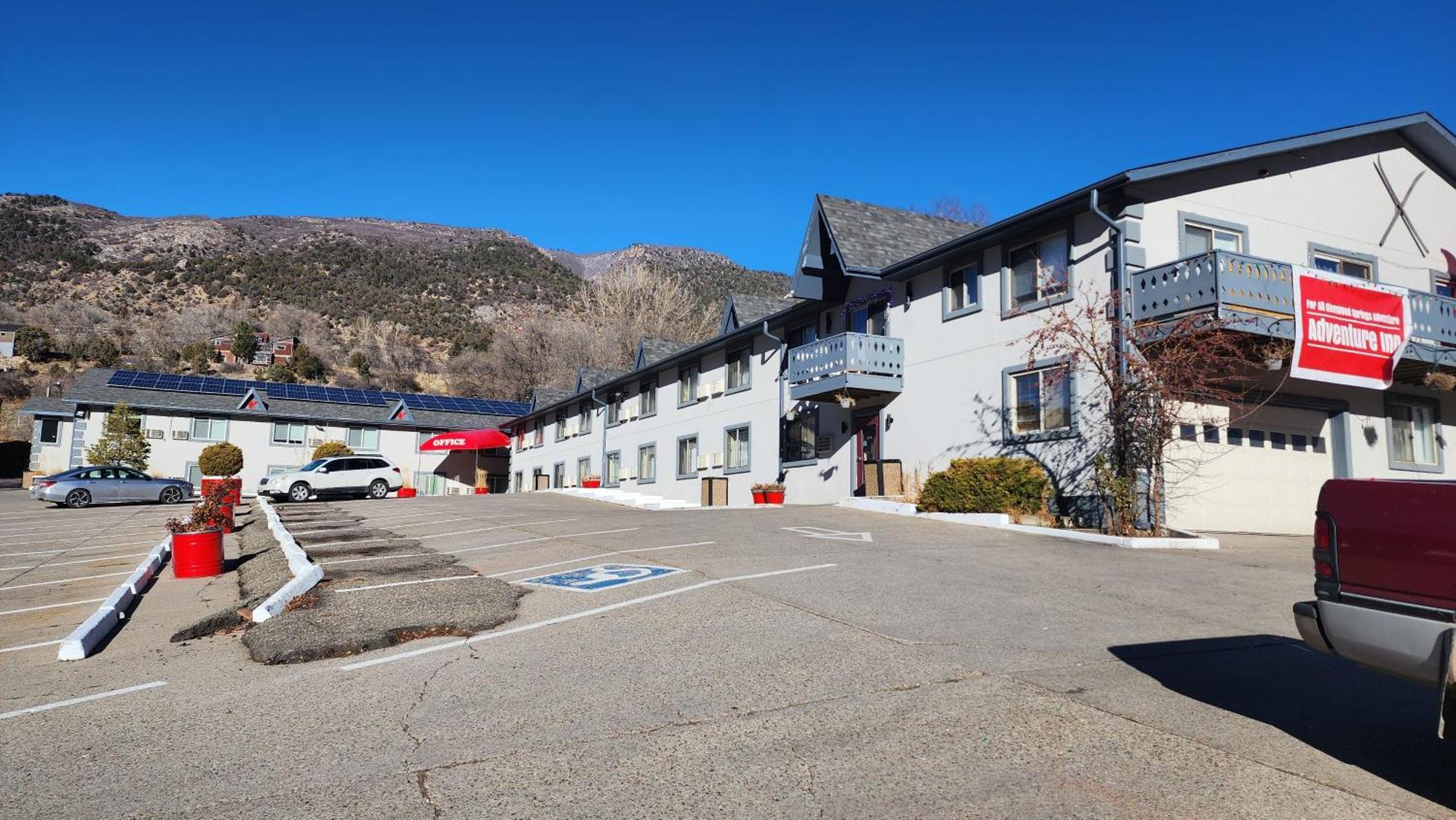 Adventure Inn - Glenwood Springs Exteriör bild