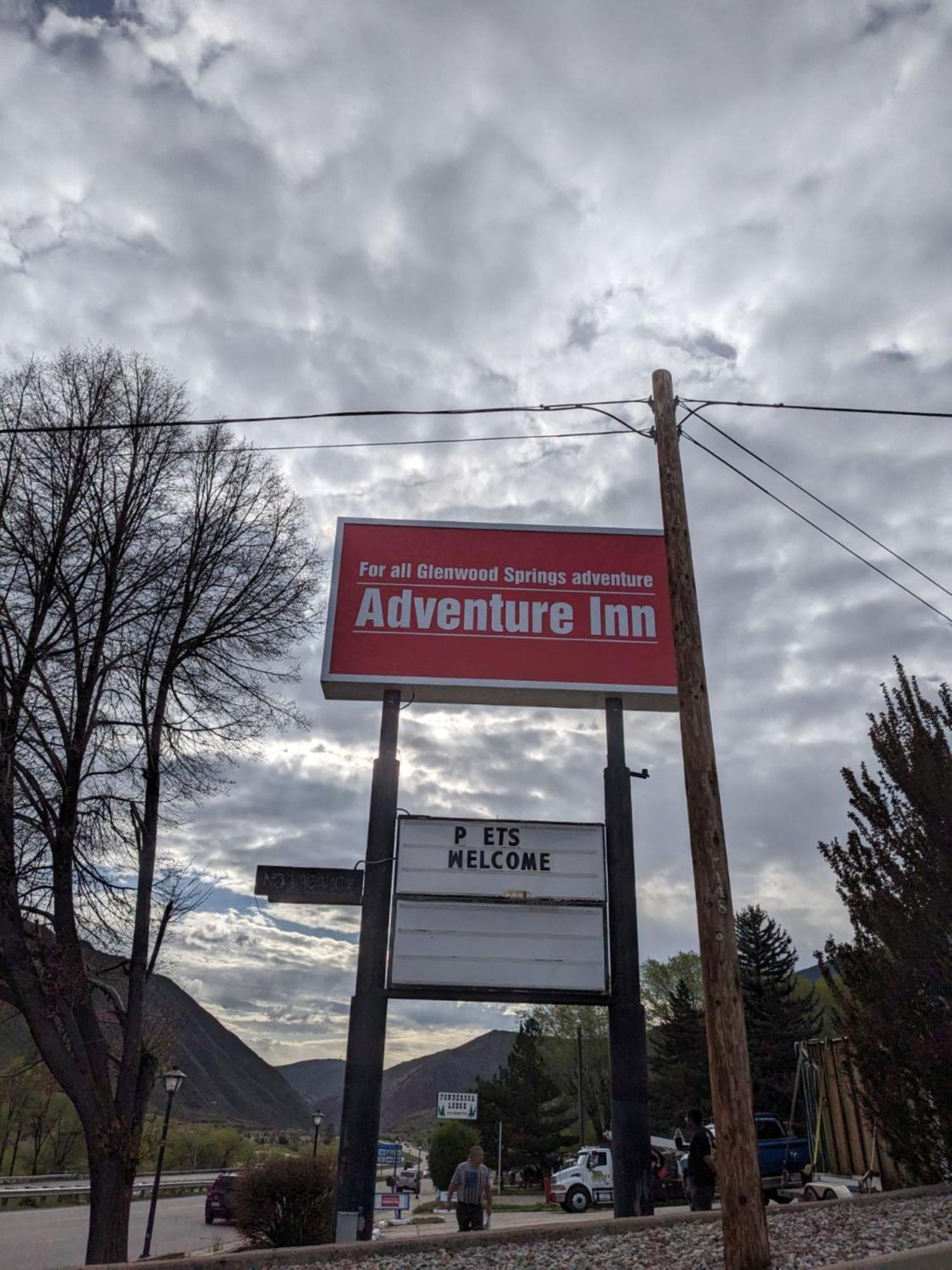 Adventure Inn - Glenwood Springs Exteriör bild